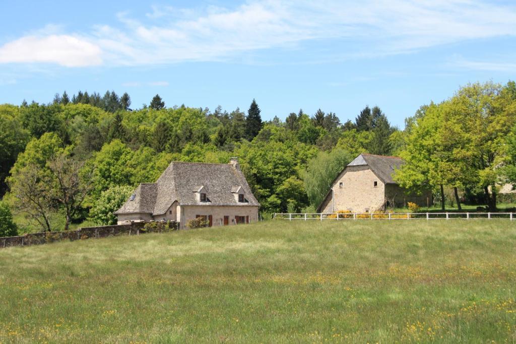 Auberge De Saint Julien Aux Bois Luaran gambar