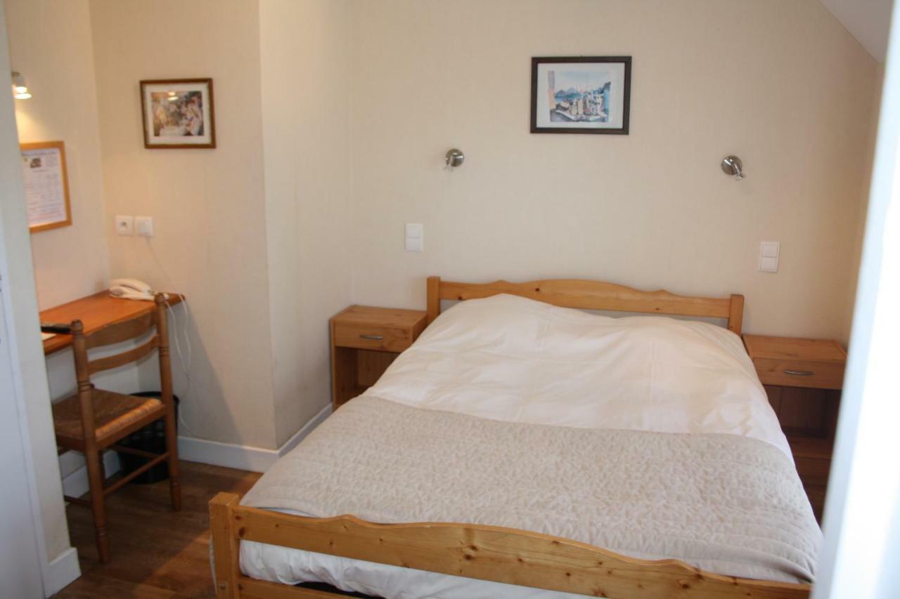 Auberge De Saint Julien Aux Bois Luaran gambar